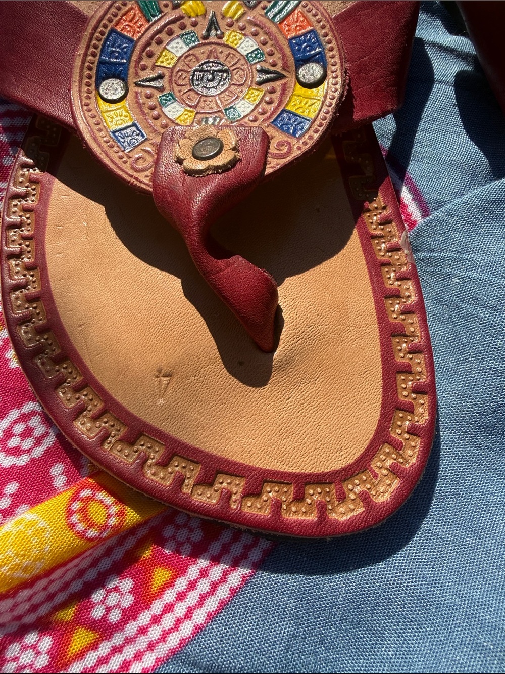 Anay Pe Mexico New leather Handcrafted Burgundy Leather Beaded Thong Sandals 8 - Picture 4 of 14